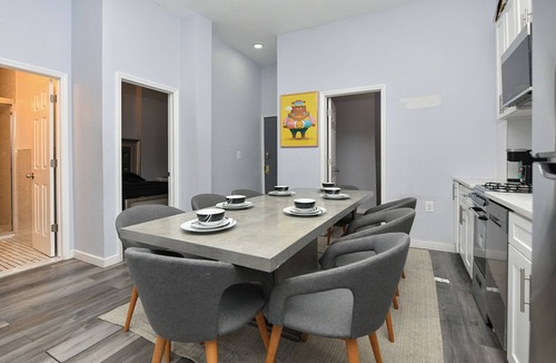 Garment District Apartment | Times Square Stylish 5-Bedroom, 3-Bath Chic Duplex Apartment