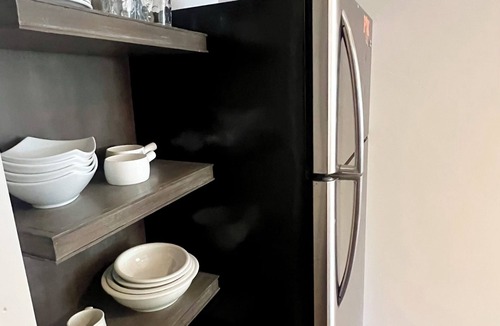 Aspen Condo | Totally refreshed Studio. Central Core. Season thru Sept. 15 or 30 day min.