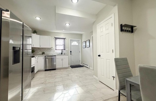 Newton Apartment | Town & Country Andover NJ Area-1st Floor 2 Bedroom