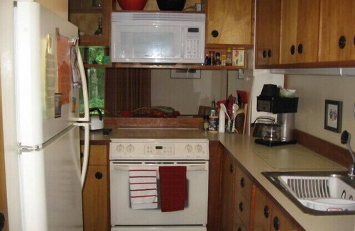 Warren Condo | Tranquil 3 B.R Condo - 2 miles to Sugarbush Ski Resort