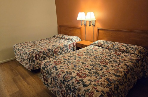 Marshall Hotel | Travelers Lodge Motel Marshall