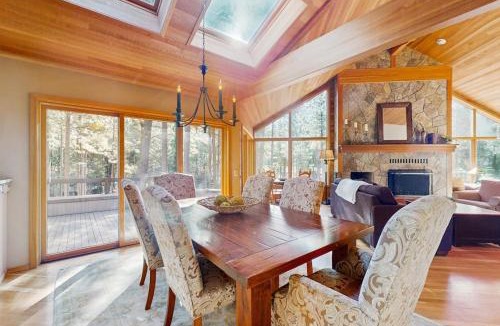 Black Butte Ranch House | Tree-lined home with private hot tub 7 pools 14 tennis courts golf gym AC