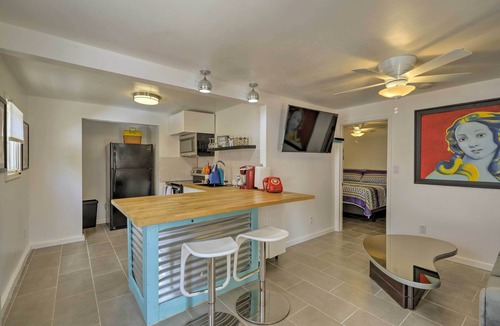 Winslow Apartment | Trendy Apt on Route 66 - Near Standin’ on a Corner