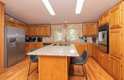 Sylva House | Tuckaseegee Riverfront Cabin. Trout fishing, Tubing, Firepit, Near Sylva