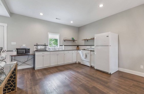 Tulsa House | Tulsa Boho Bungalow | King Bed Near Dtwn EXPO TU