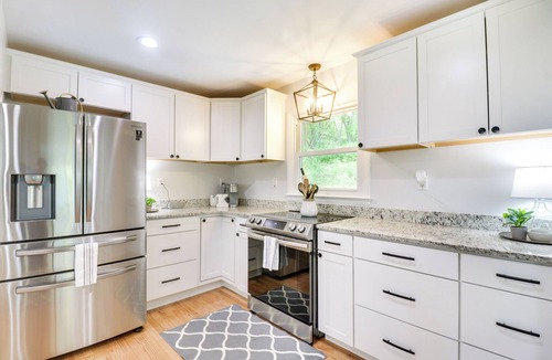 Afton Cottage | Two charming cottages on one private lot—perfect for groups.
