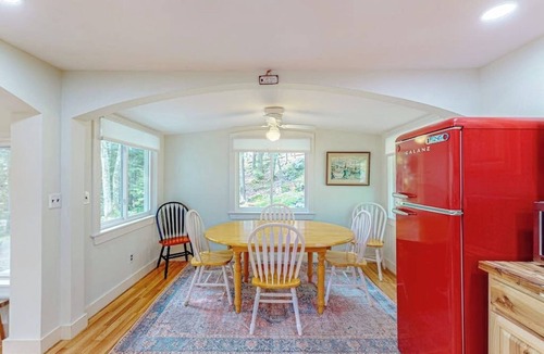Boothbay Harbor Cabin | Two separate dog-friendly homes with water views