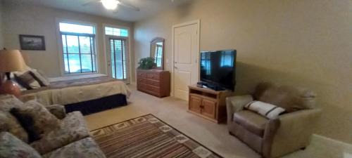 Birchwood Apartment | Unit 411B 1Bd 1Ba Efficiency Condo Condo