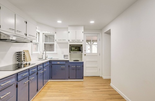 Bloomsbury Cottage | Updated Getaway w/Sauna & Yard in Bloomsbury!