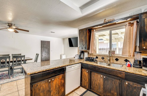 Stockton House | Updated Home in Suburbs - 10 Mi to Dtwn Stockton!