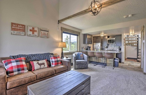 Granby Apartment | Updated Studio Loft in Granby: Epic Mountain Views