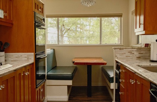 Flagstaff House | Upscale, Nature Views, Family Retreat for a great Mountain Getaway