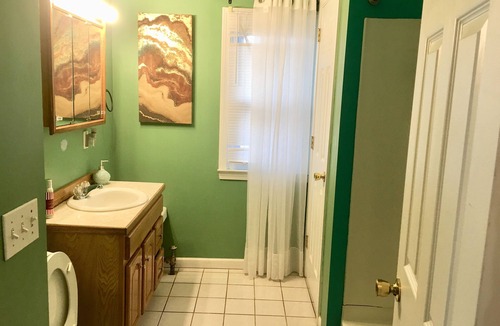 Springfield House | Upscaled Home in a Quiet Neighborhood
