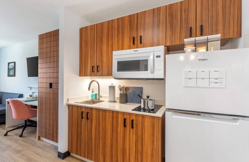 Greater Palm River Point CDC Hotel | Uptown Suites Extended Stay Tampa FL – Riverview