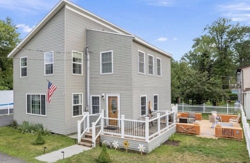 Verona Beach House | Verona Beach House: minutes to Sylvan/Verona Beach, Oneida Lake, Amusement park