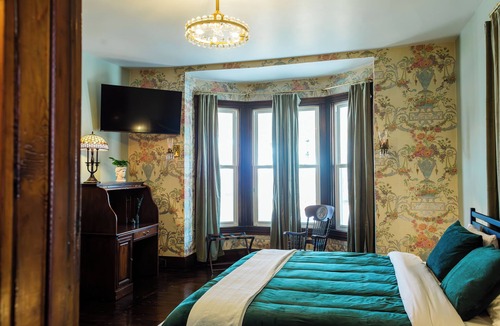 Buena Vista Bed & Breakfast | Victorian Bed & Breakfast in Charming Mountain Town