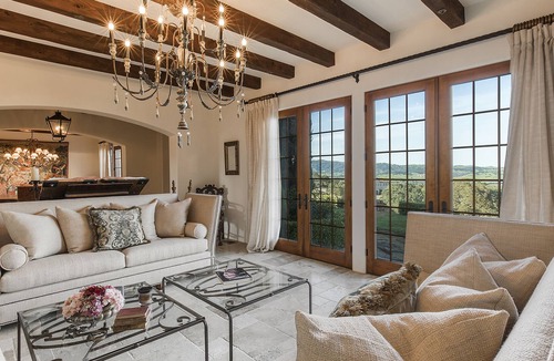 Fairfield House | Villa Capricho Vineyard Estate | Close to Vineyards | Pool