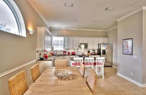 San Juan House | Villa Magnolia - South Side of 30A - steps to the beach - private heated pool