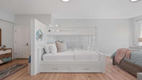 Seacrest Beach Apartment | Village of SoWal B483