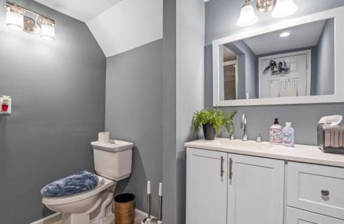 Garfield Heights Apartment | VISTA A/B