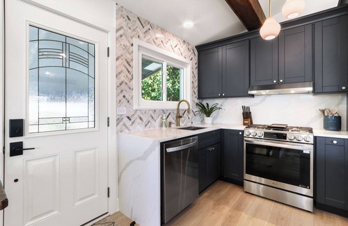 Williams Bay House | Walk to Pier 290 & Beach! Lake Geneva Getaway Near Lake Path