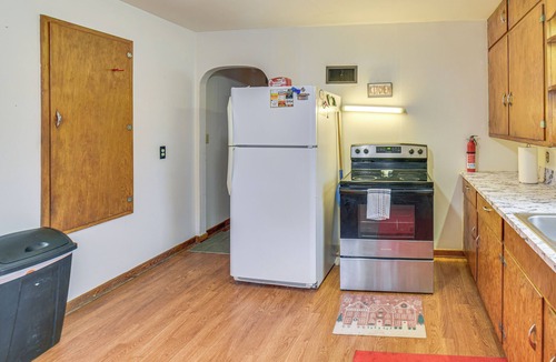 Gary House | Walk to Restaurant & Bar: Home w/Deck in Gary