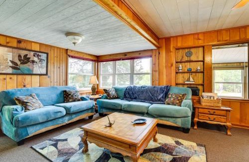 Bagley House | Walk to Wyalusing Beach: Cabin w/River View!
