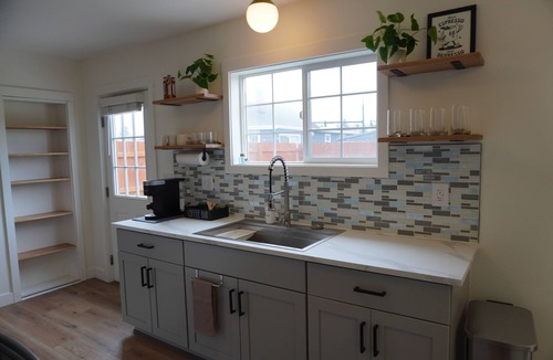 Redmond House | Walkability, centrally located, dog friendly