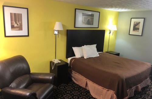 Monroe Hotel | Walton Inn