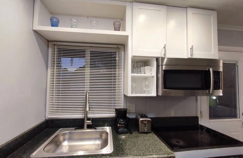 Jensen Beach Apartment | Water View Studio near downtown