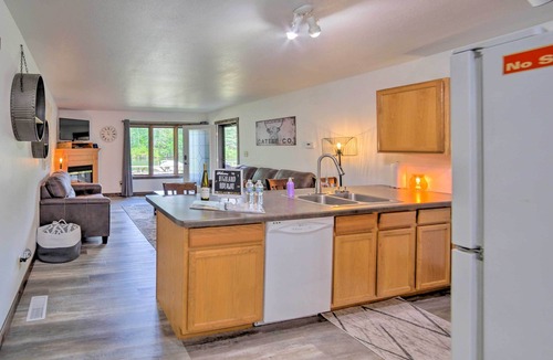 Goodman Condo | Waterfront Crivitz Property w/Lake Access!