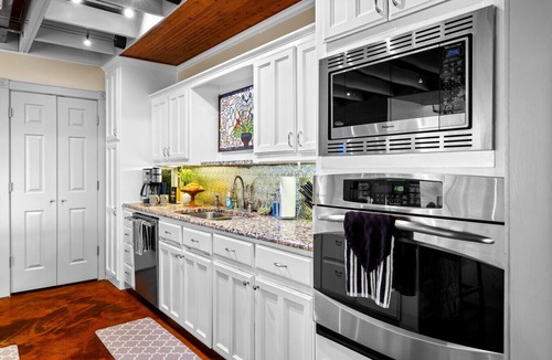 Dennis House | Waterfront Gem w/Deck & Private Dock