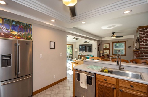 Reedville House | Waterfront Getaway: Kayaks, Paddle Board, Fishing!