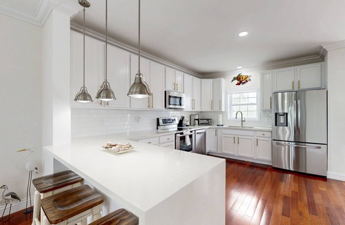 Cross Key Waterways House | Waterfront home w/hot tub, gas grill, WiFi, AC, near attractions