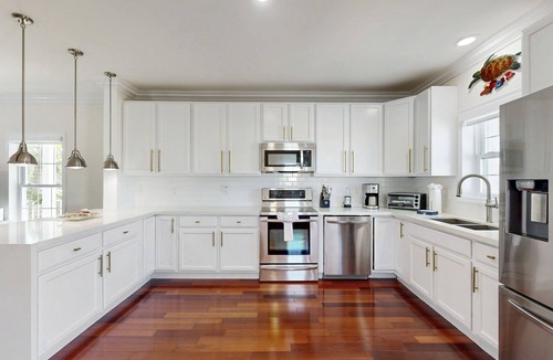 Cross Key Waterways House | Waterfront home w/hot tub, gas grill, WiFi, AC, near attractions