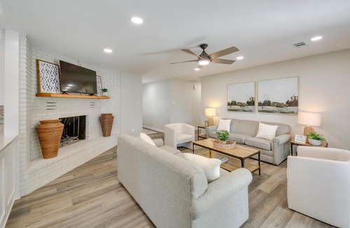 Hot Springs House | Waterfront Hot Springs Home w/Dock & Porch!