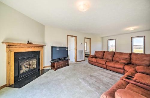 Mount Holly House | Waterfront Montross Home w/Private Boat Slip!