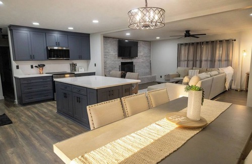McMinnville House | Waterfront River retreat, minutes away from main Street Mcminnville