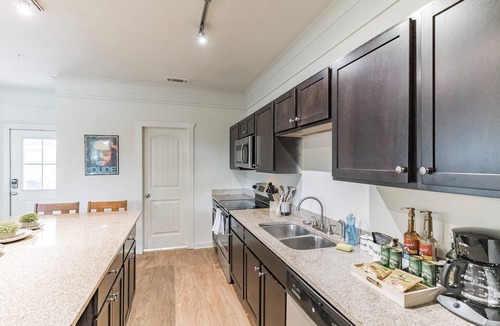 San Marcos House | Weekend Getaway in San Marcos with Kitchen + Gym