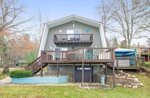 Twin Lake House | Welcome to our Lake House /nHot Tub overlooking the panoramic nview of the lake