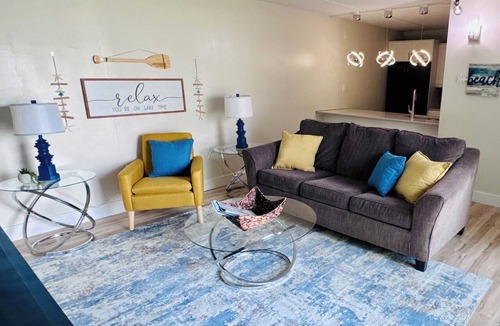 Clear Lake Condo | Welcome to your ultimate Clear Lake Get away!
