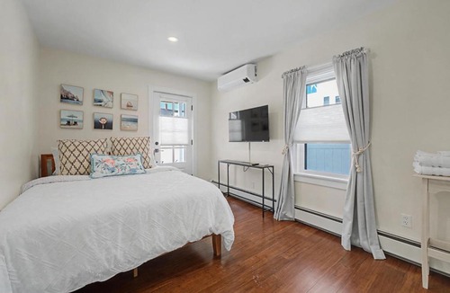 Stonington Apartment | Whalers Rest, Historic Flat Near Harbor, Beach and Mystic