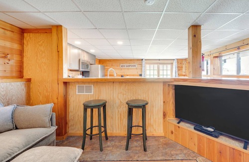 Bethlehem Apartment | White Mountains Escape! Shared Patio + Yard