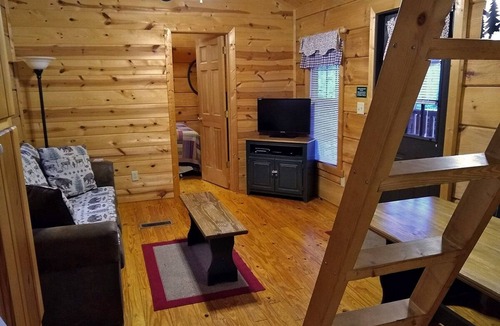Franklin Cabin | Whitetail Cabin - 2 Bedroom/1 Bath Vacation Rental