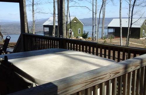 Bryant Cabin | Wildflower Cabin- NO SUNDAY CHECK INS- Grant Summit Cabins