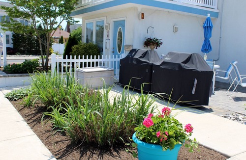 Wildwood Crest Condo | Wildwood Crest condo! Book your Fun in the Sun now!