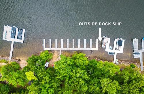 Oakland House | Willowcrest Brand NEW, Lake Access, Dock Slip, Dog Friendly, Hot Tub