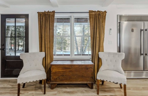 Woodstock House | Woodstock Way Ranch on Private Wooded Acres