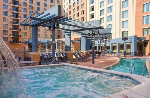 National Harbor Condo | Wyndham National Harbor 1BR Apartment with Resort Access
