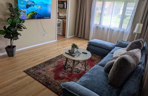 Hartford House | Your Hartford Home Base – Flexible 3BR+Office Near Hospitals
